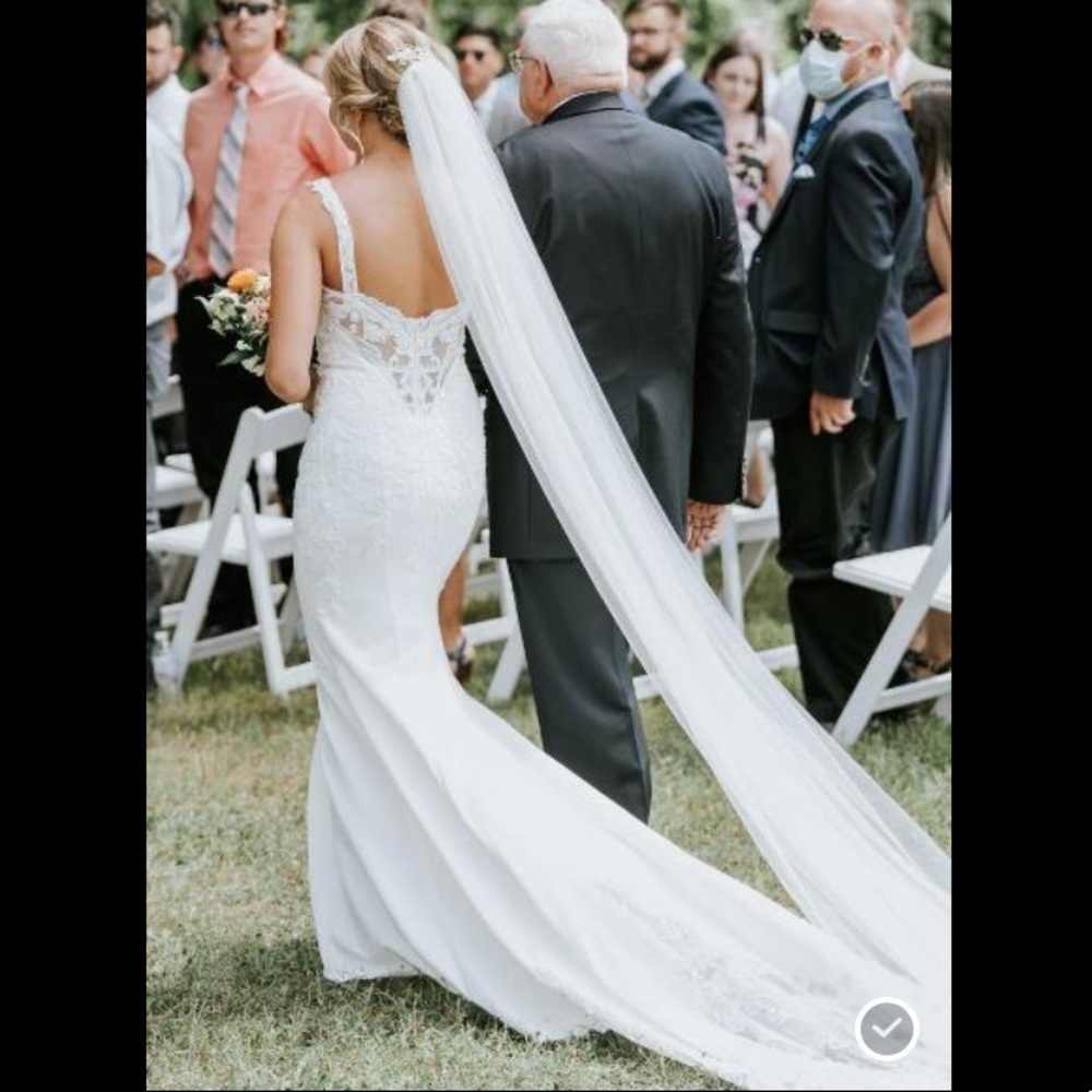 🦋🌙 MON CHERI x ENCHANTING | White Delicate Lace & Beaded Wedding Gown - Picture 4 of 15